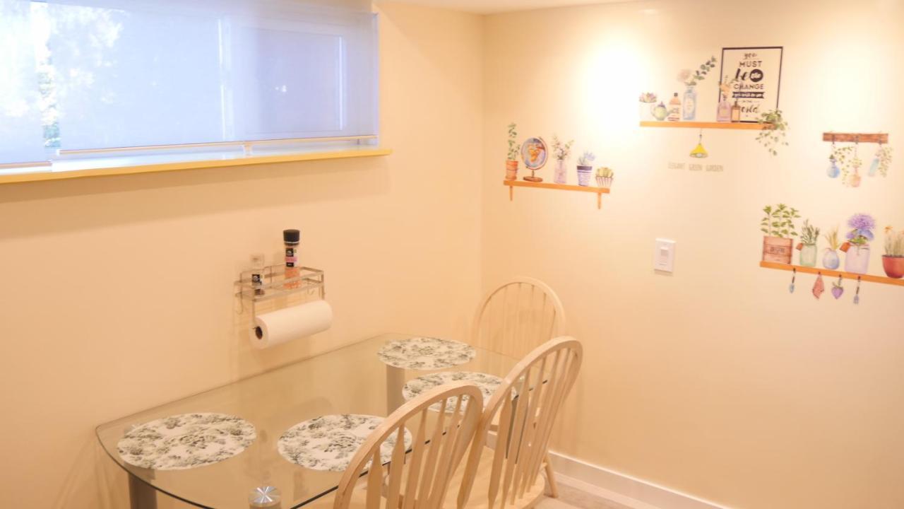 Applewood Gardens Apartment Mississauga Eksteriør billede